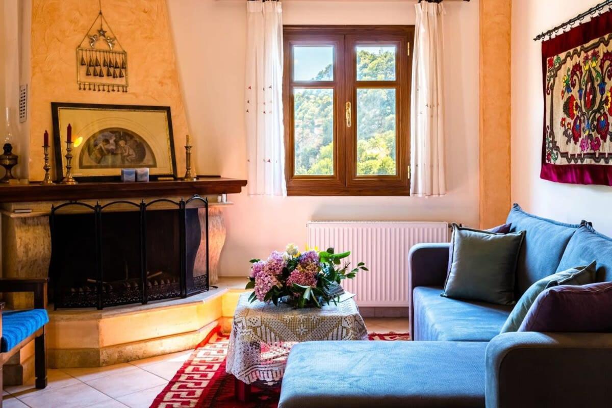 Stemnitsa Stone Residence - Comfy Mountain Getaway Exteriör bild