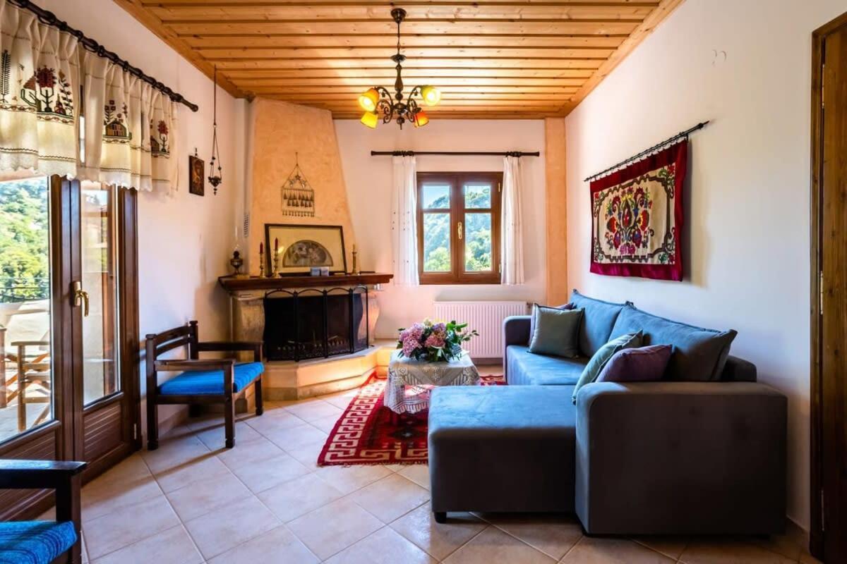 Stemnitsa Stone Residence - Comfy Mountain Getaway Exteriör bild